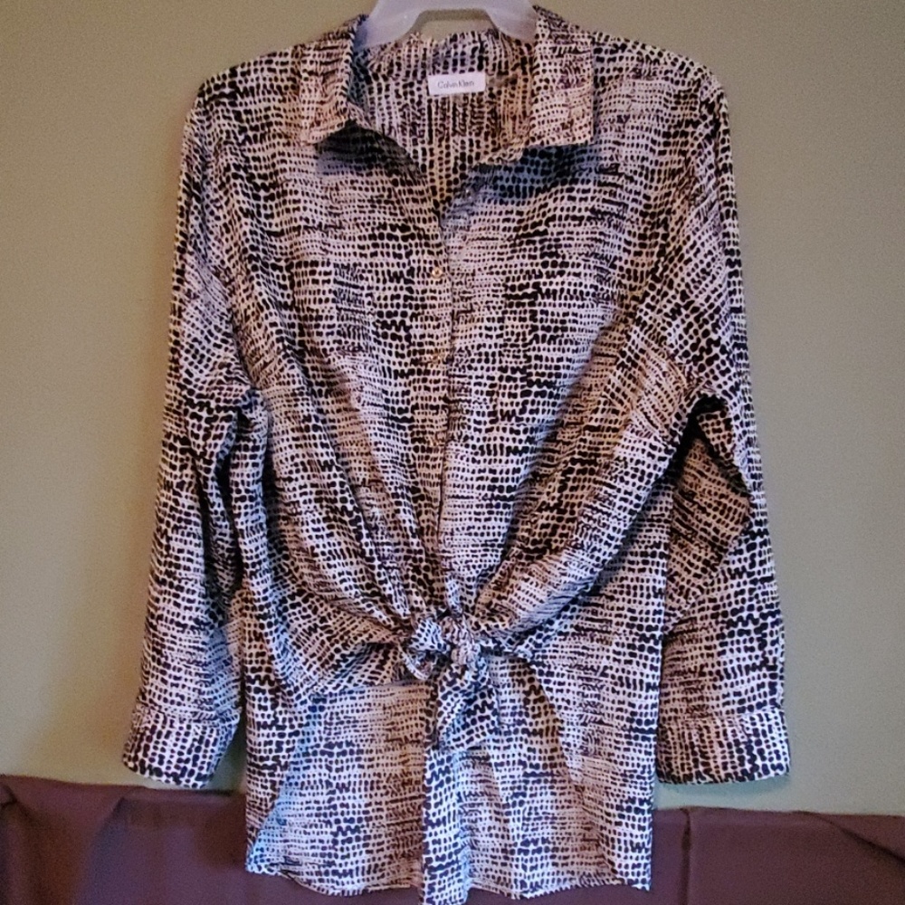 Calvin Klein flowy button up blouse
